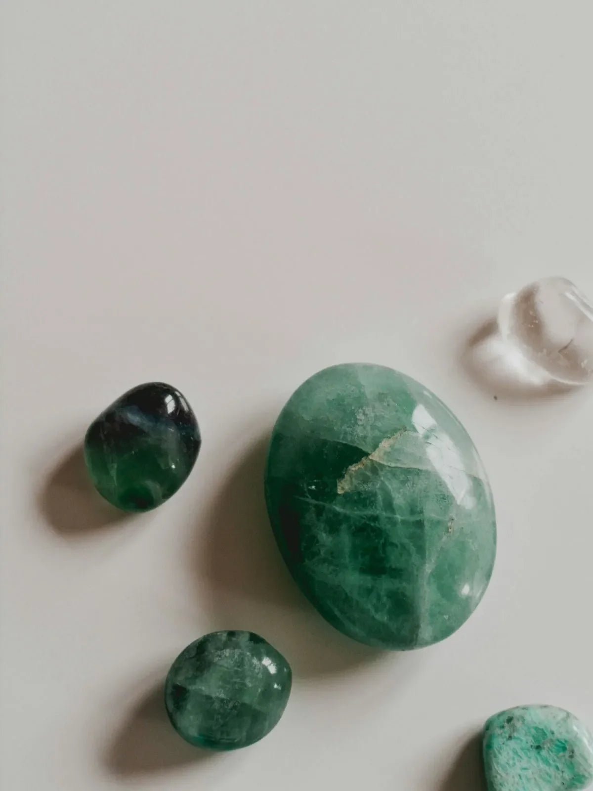 Green Aventurine: The Crystal That Aligns Luck and Intention - Alchemist + Co